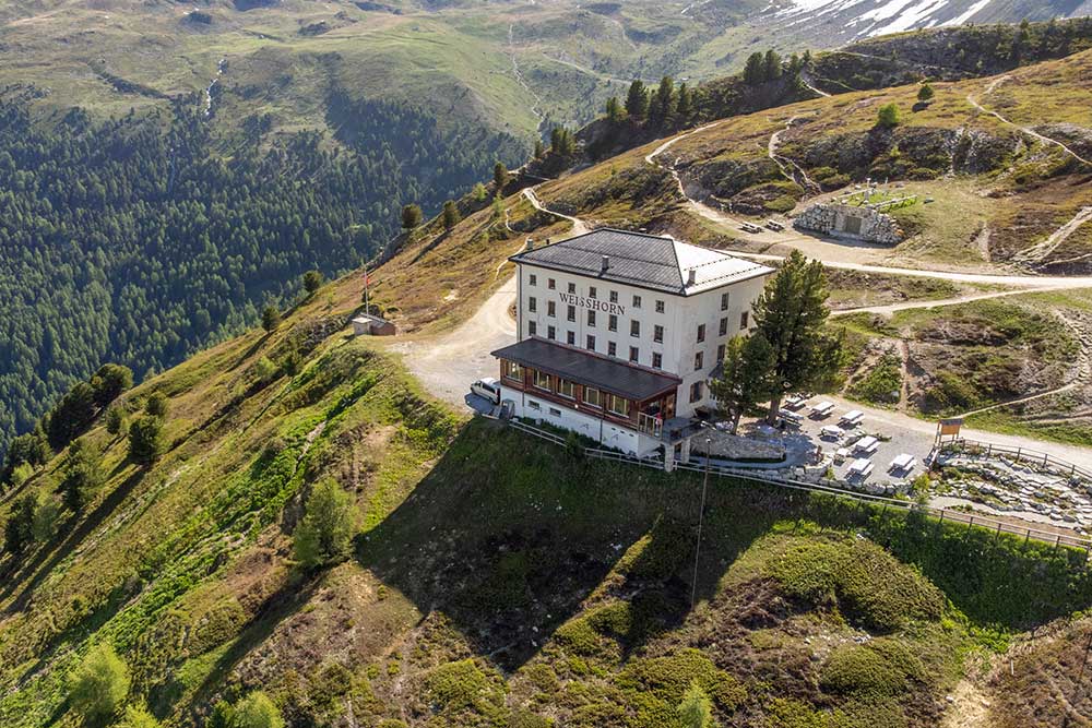 Hotel-Weisshorn-Hiking-Val-d'Anniviers